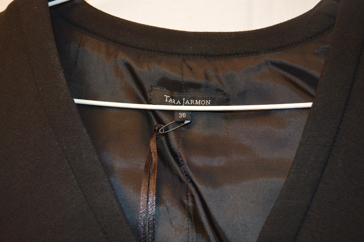 robe TARA JARMON taille 36